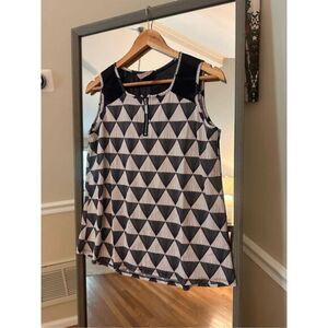 Geometric Print Sleeveless Tunic Top Black White | Zip Neck Blouse SJS Women’s